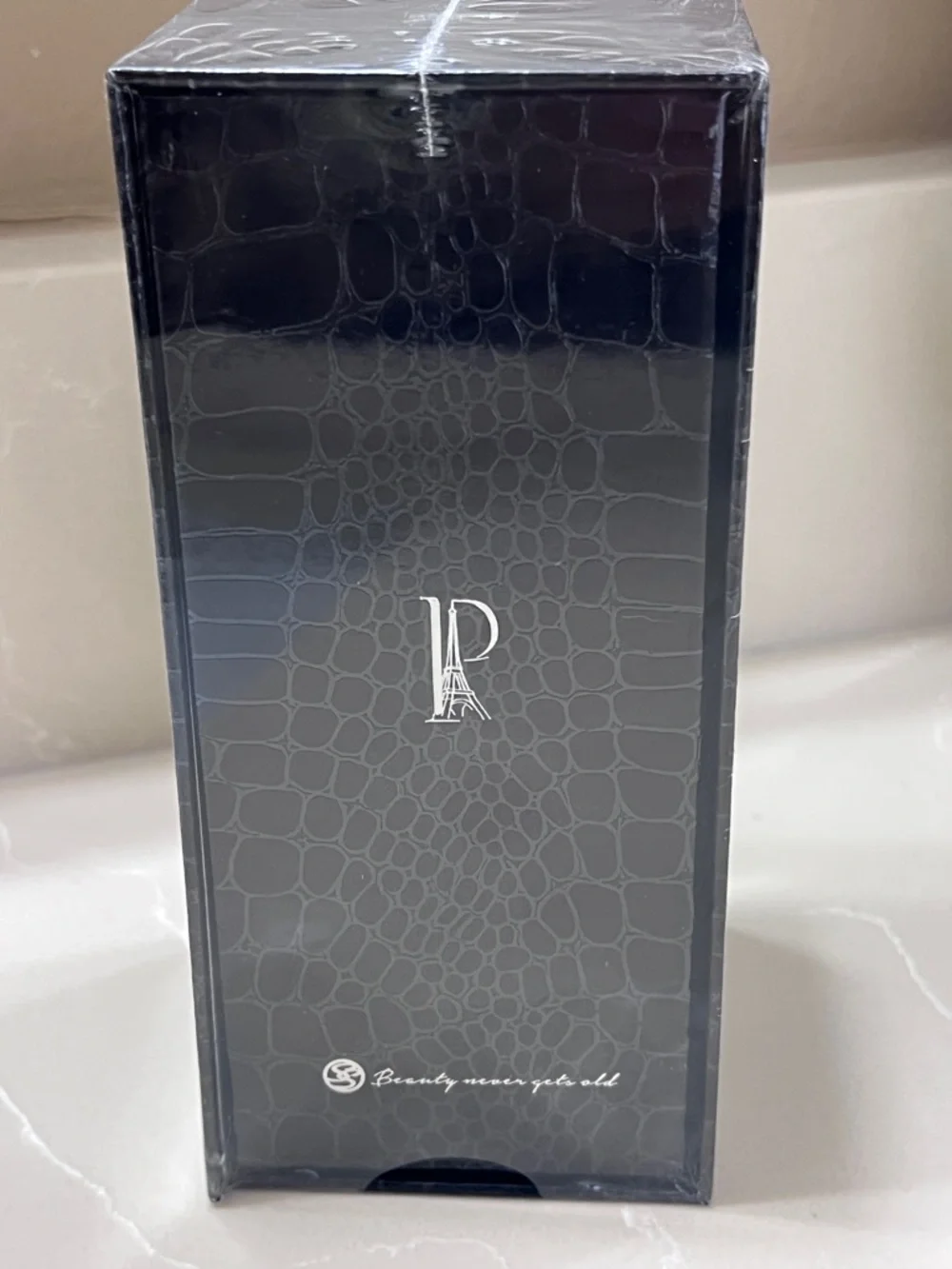 Prédiré Skin Tightening Serum — Black Bottle - Picture 5 of 5